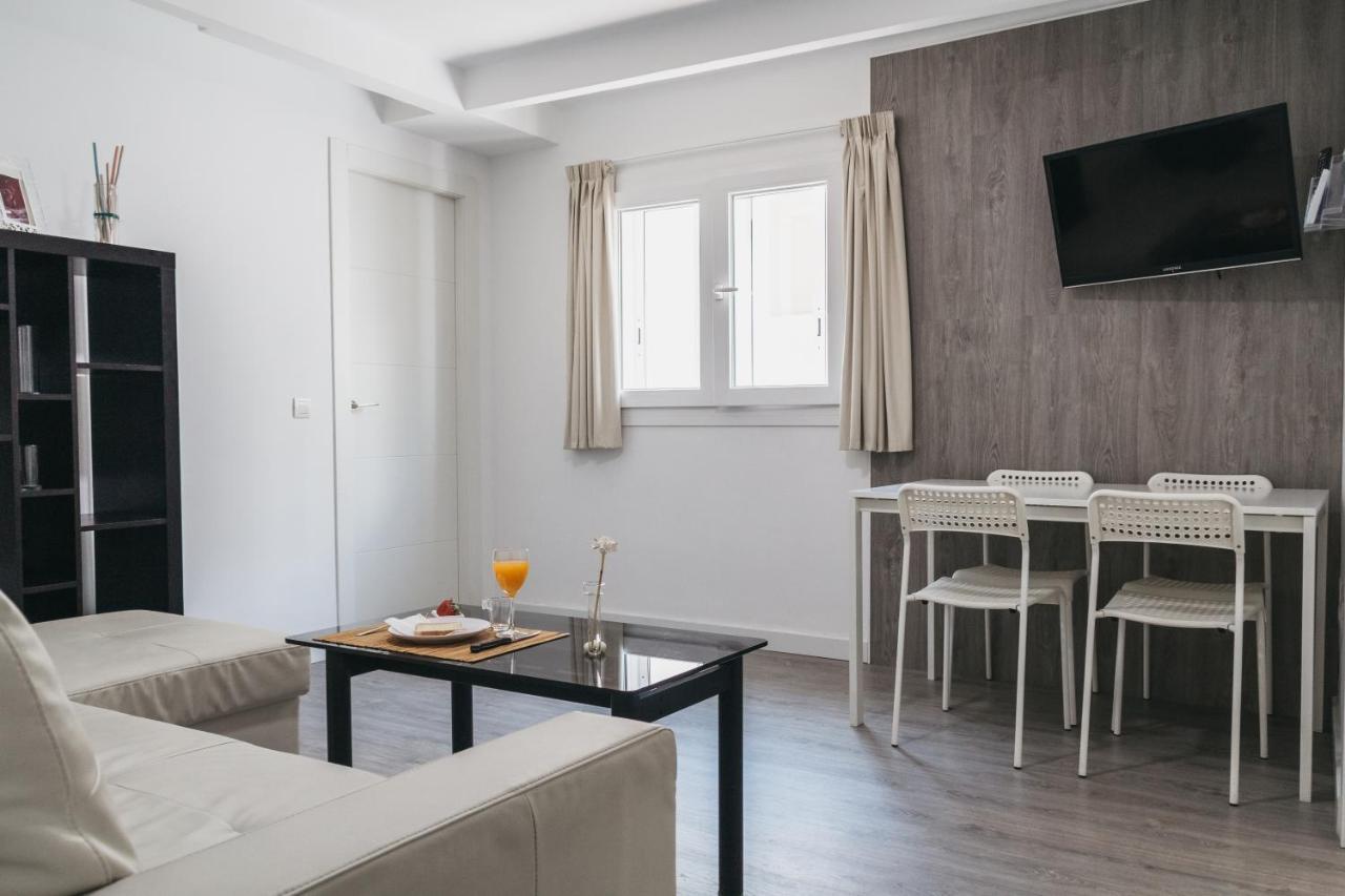 Marques De Guadiaro 1 Apartamentos Málaga Exteriör bild