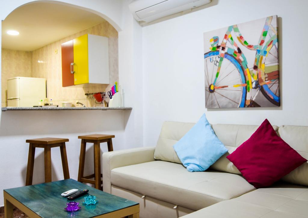 Marques De Guadiaro 1 Apartamentos Málaga Exteriör bild