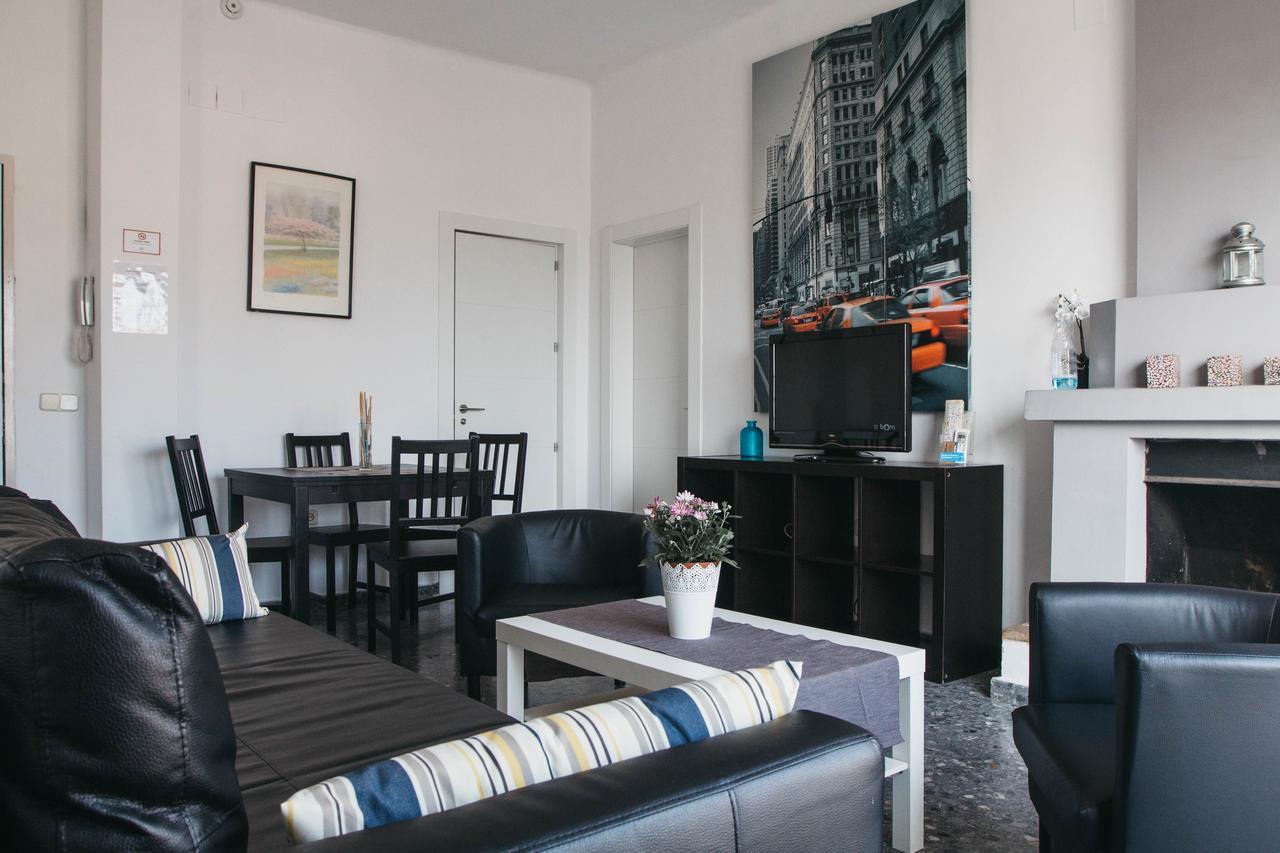 Marques De Guadiaro 1 Apartamentos Málaga Exteriör bild